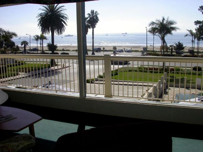 Cabrillo Inn At The Beach Санта Барбара Екстериор снимка